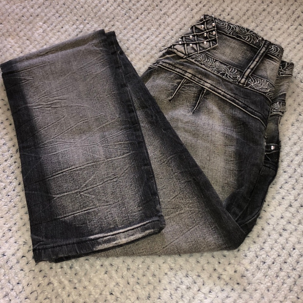 Gray and black Colombian booty lifting jeans